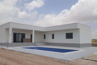 Villa en venta en Pinoso